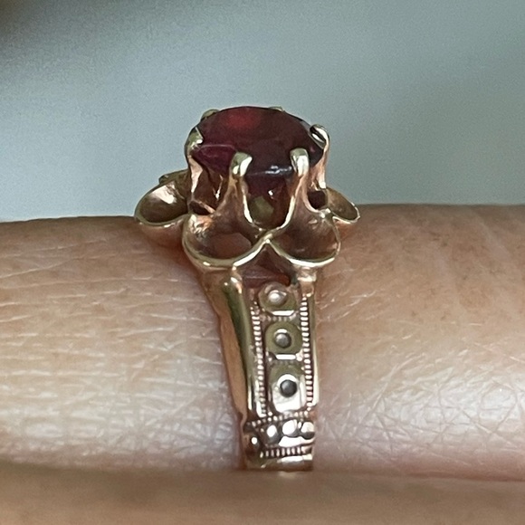 14k Ruby Ring - Picture 2 of 10
